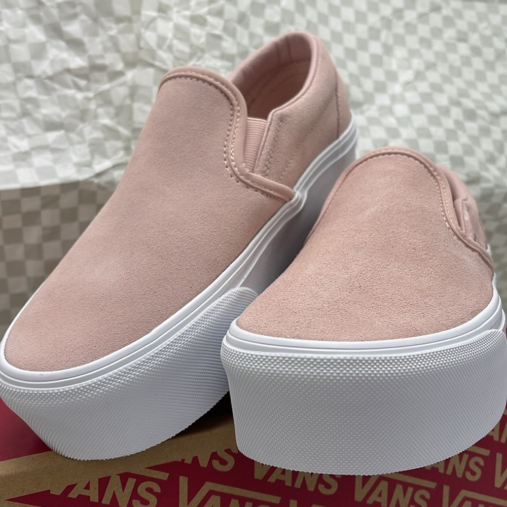 Vans WMNS Platform Sneakers Classic Slip-On Stackform
Mono Embroidery Rose Smoke - Picture 6 of 16